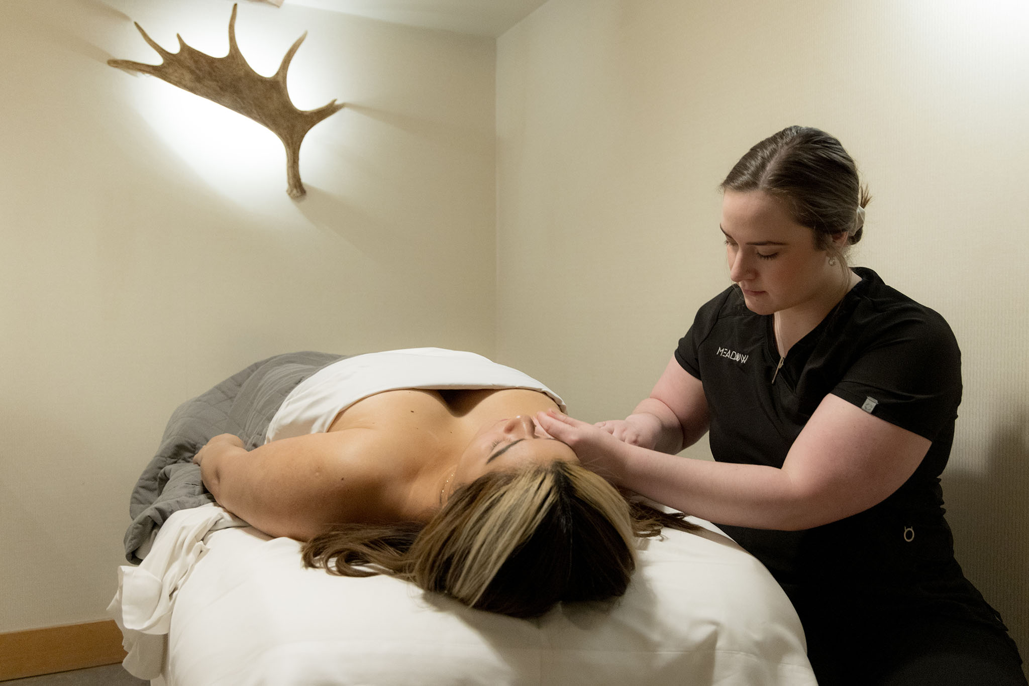 massage therapy treatment at meadow spa banff