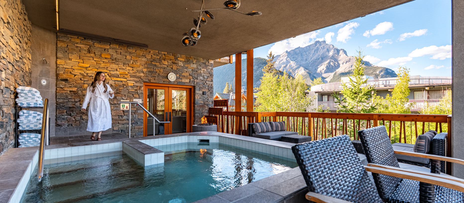 Meadow Spa Summer mountain views private hot pool by king rose visuals